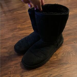 Ugg black short boots